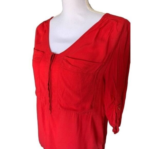 Anthropologie Maeve Top Size XSmall Red Tab Roll 3/4 Sleeve Hi Lo Hemline - Picture 6 of 9